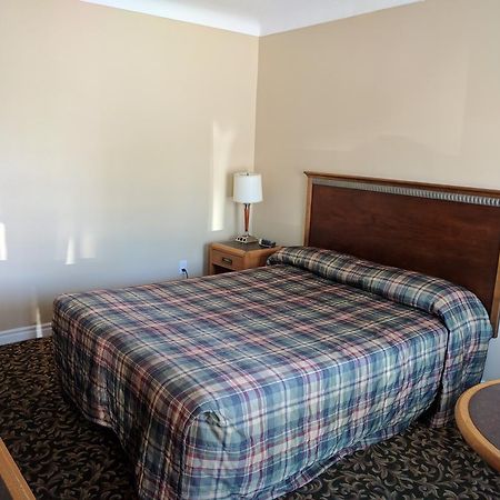 Franklin Motel, Tent & Trailer Park Север Бэй Экстерьер фото