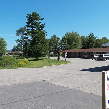 Franklin Motel, Tent & Trailer Park Север Бэй Экстерьер фото