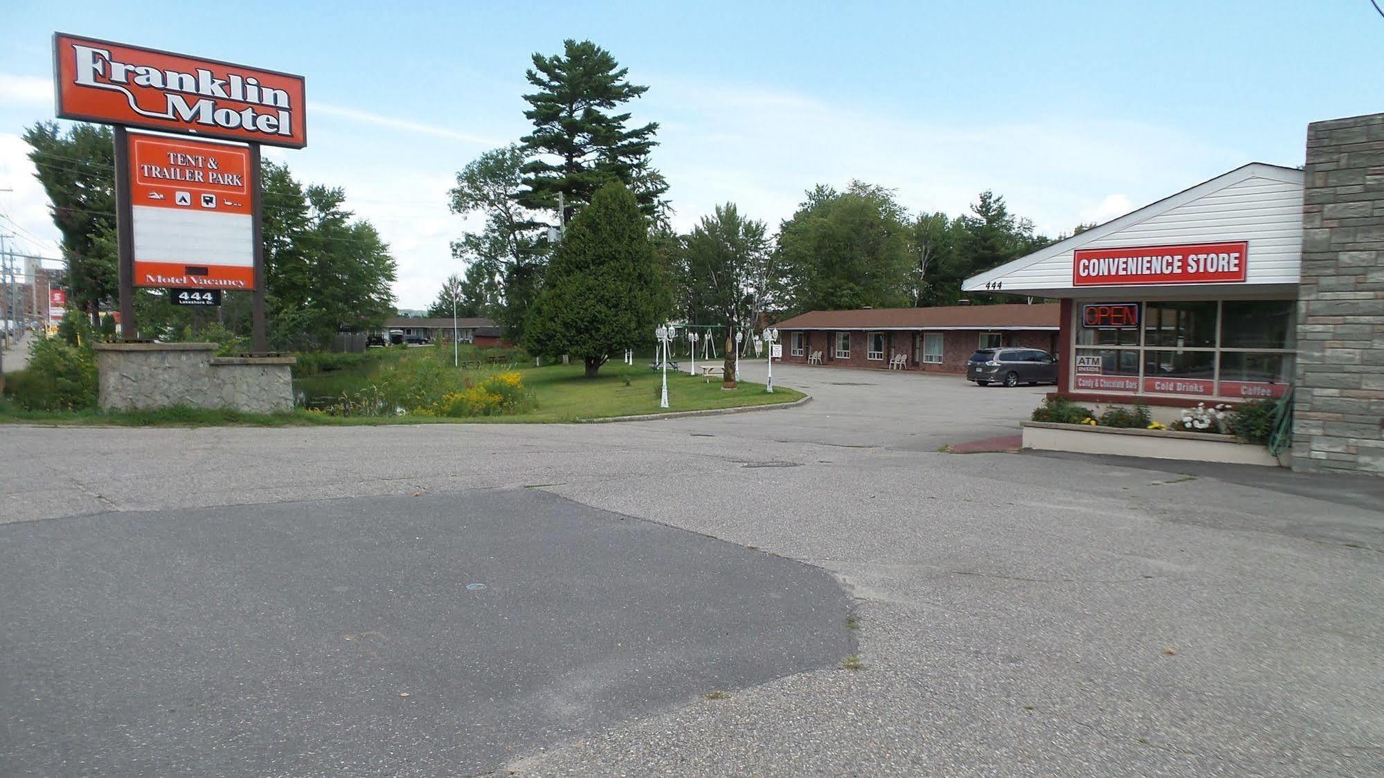 Franklin Motel, Tent & Trailer Park Север Бэй Экстерьер фото